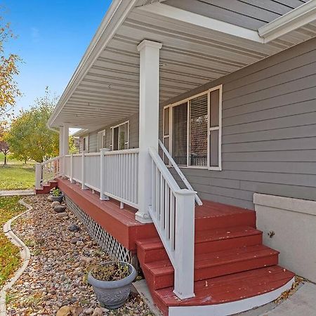 Modern Home-Garage-Scenic Patio Rapid City Exterior photo